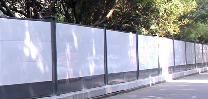 簡易新型鋼結構工地施工圍擋最新款展示，深圳市大通建設發(fā)展有限公司鋼結構圍擋生產(chǎn)廠家